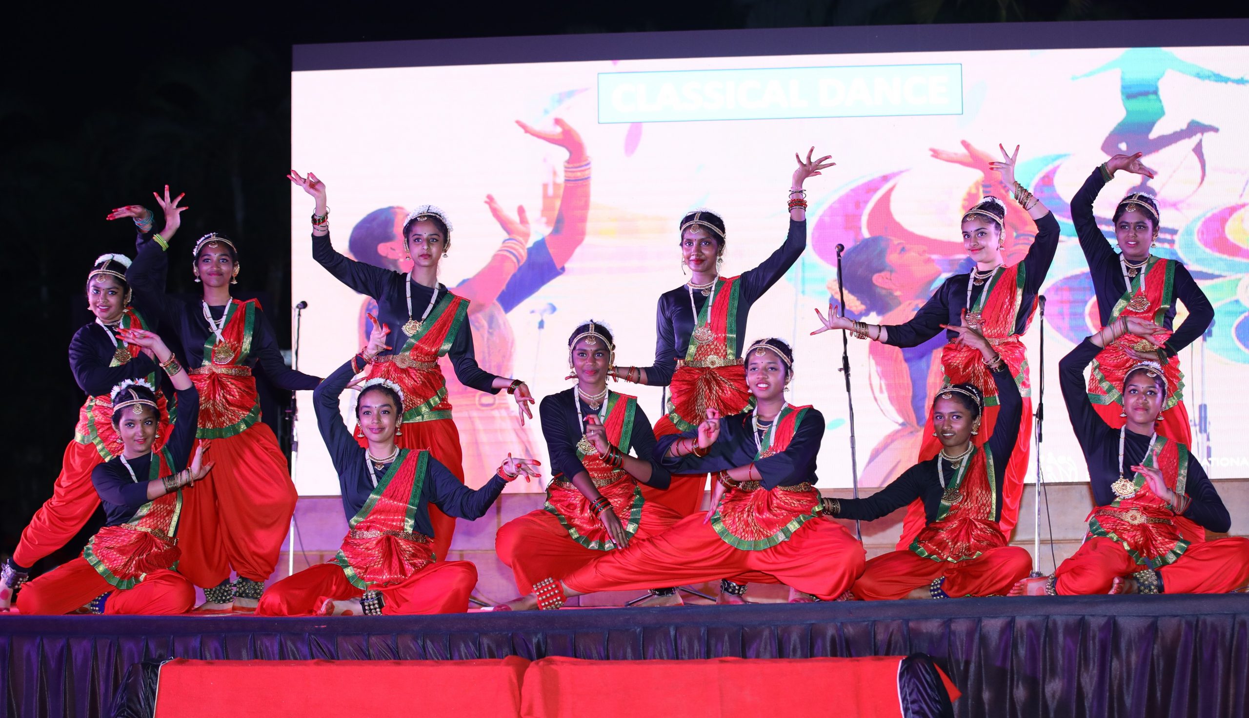 oakridge dance performance